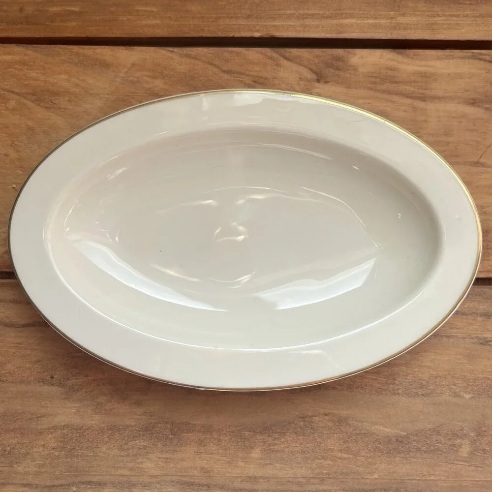 Royal Doulton Oval Soap Dish Trinket Jewelry Tray Ivory Cream Gold Trim Rosettes
